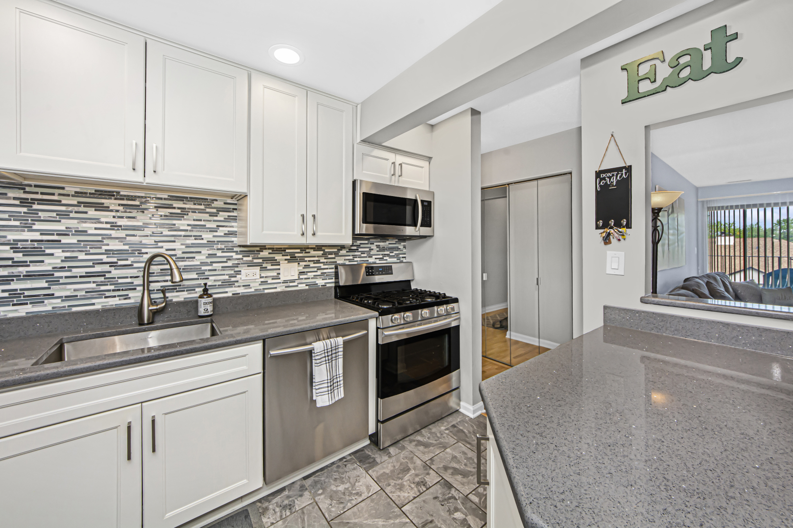 780 Weidner Road, Unit 203 Buffalo Grove, IL 60089 - Photo 8 of 16 Gallery Image 8