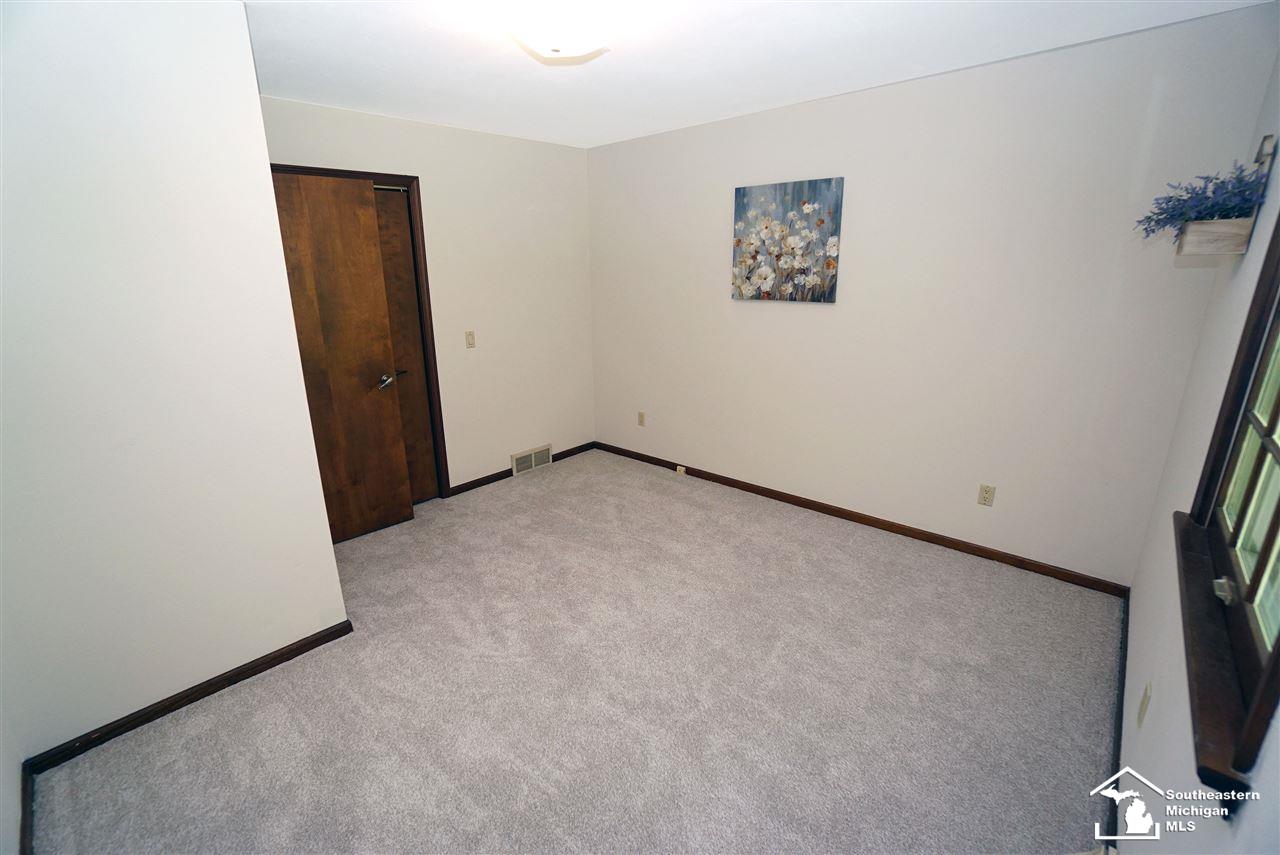 15366 Todd Road Petersburg, MI 49270 - Photo 26 of 37 Single closet and new carpet