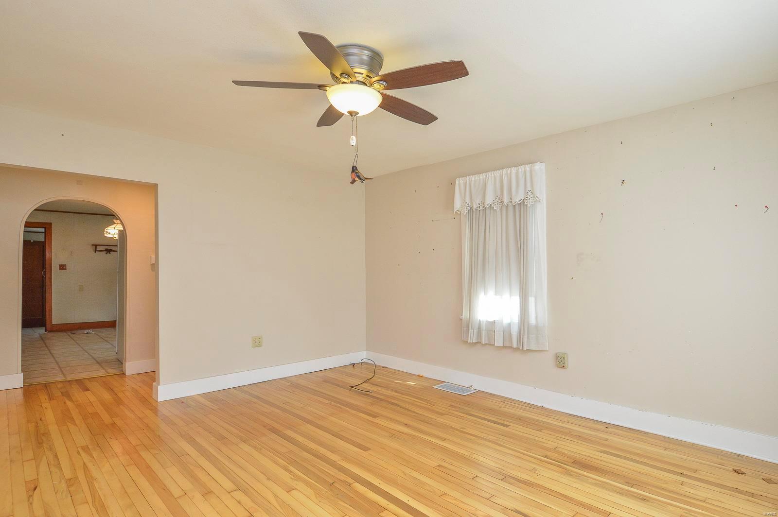 231 Main Street Radom, IL 62808 - Photo 15 of 36 Gallery Image 15