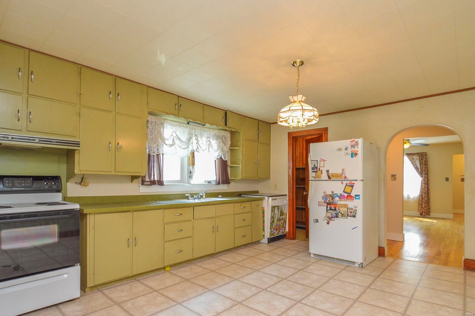 231 Main Street Radom, IL 62808 - Photo 19 of 36 Gallery Image 19