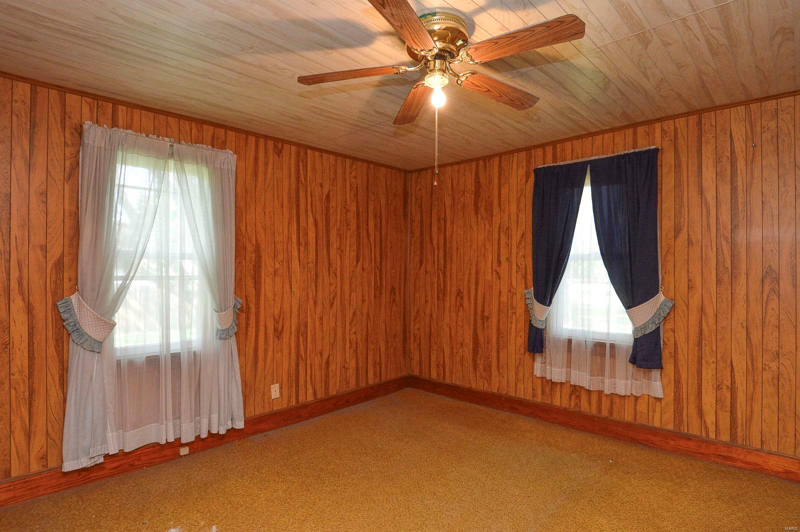 231 Main Street Radom, IL 62808 - Photo 20 of 36 Gallery Image 20
