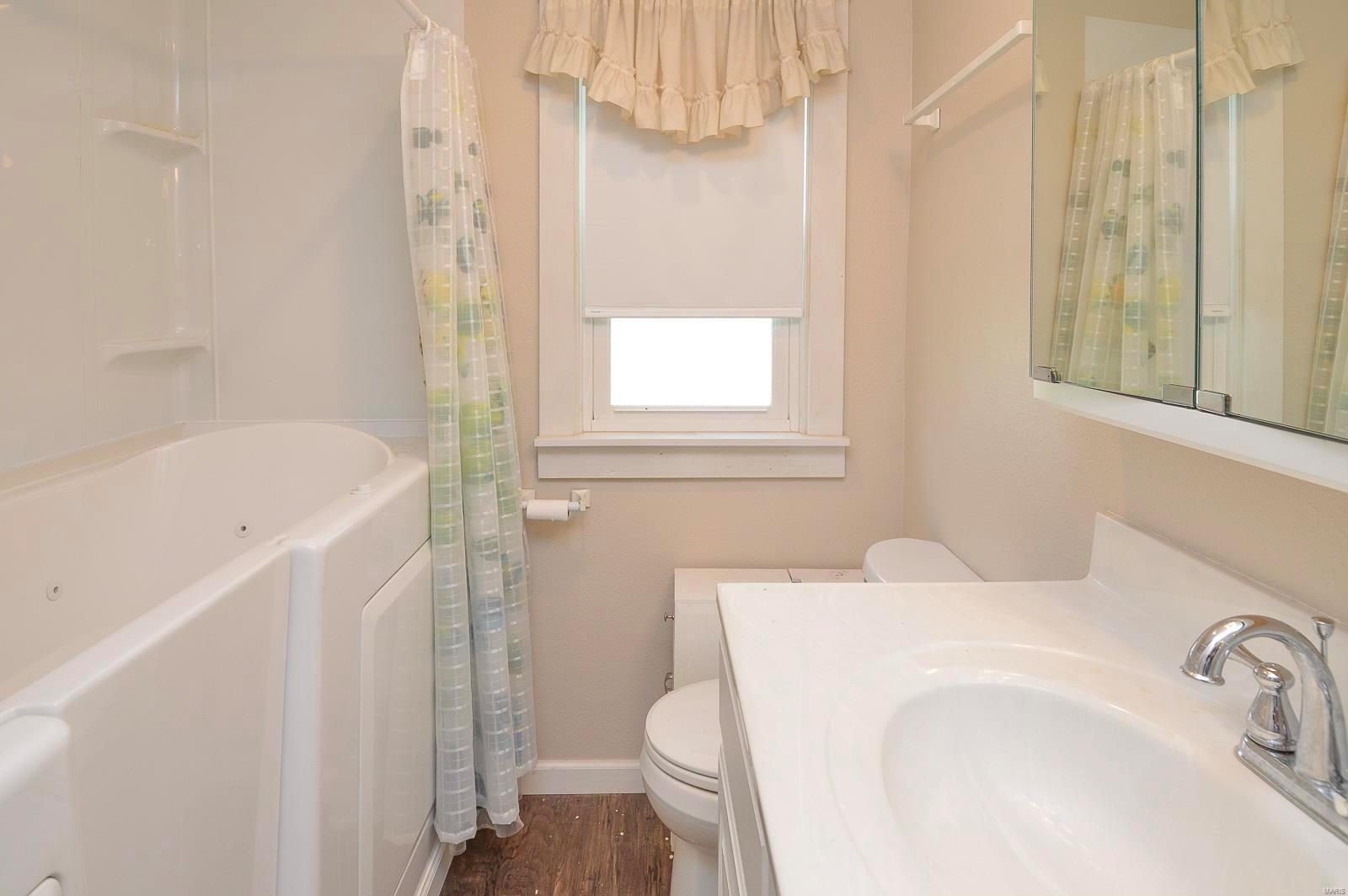 231 Main Street Radom, IL 62808 - Photo 23 of 36 Gallery Image 23
