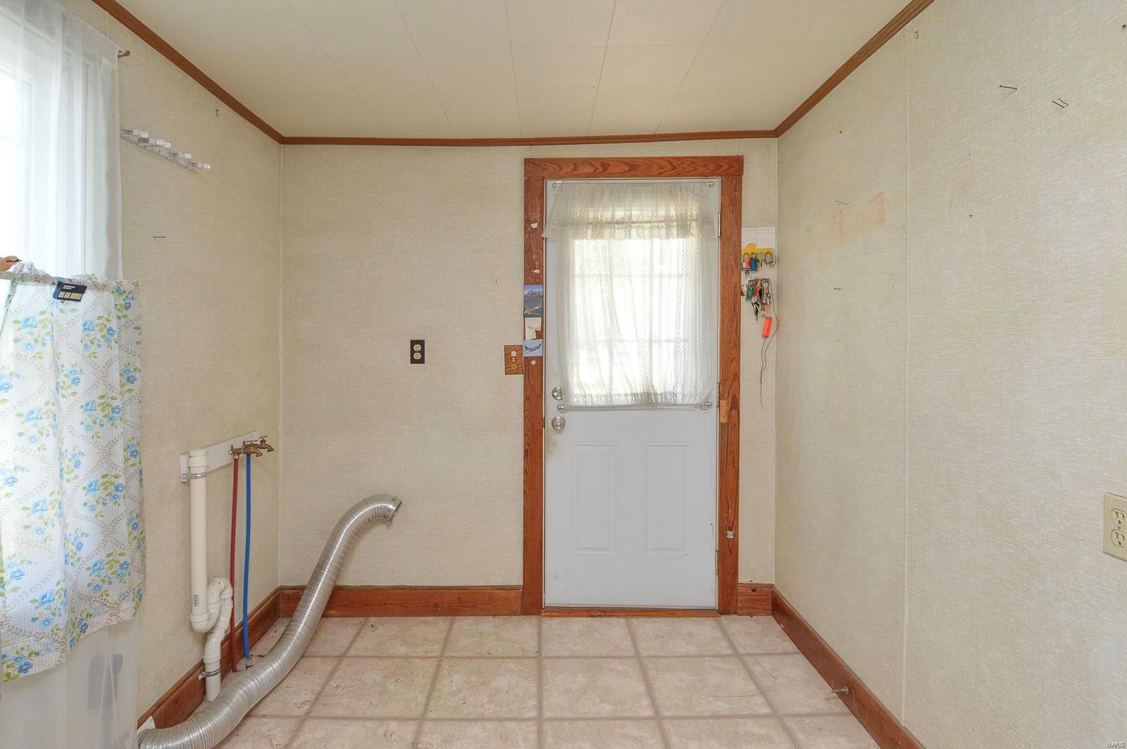 231 Main Street Radom, IL 62808 - Photo 25 of 36 Gallery Image 25