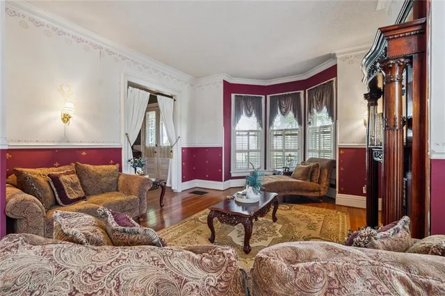 $475,000 | 309 North Esplanade Street, Leavenworth, KS 66048