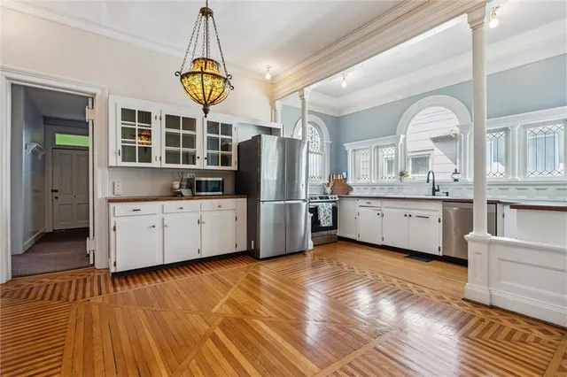 $475,000 | 309 North Esplanade Street, Leavenworth, KS 66048