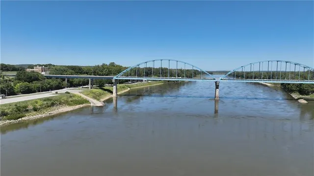 $475,000 | 309 North Esplanade Street, Leavenworth, KS 66048