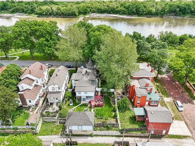 $475,000 | 309 North Esplanade Street, Leavenworth, KS 66048