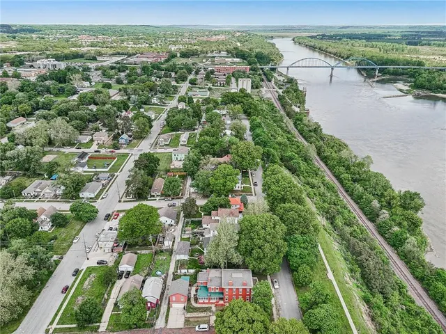 $475,000 | 309 North Esplanade Street, Leavenworth, KS 66048