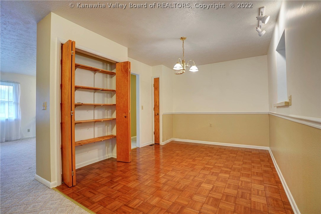 81 Springlea Drive Winfield, WV 25213 - Photo 10 of 30 Gallery Image 10
