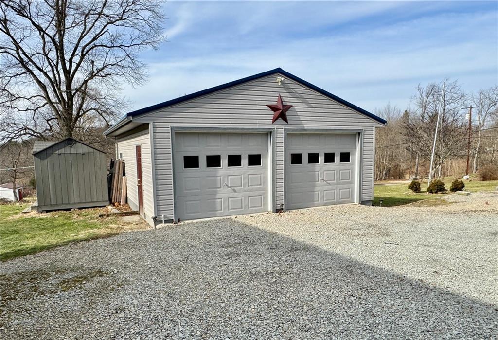 708 Jackson Road Apollo, PA 15613 - Photo 4 of 26