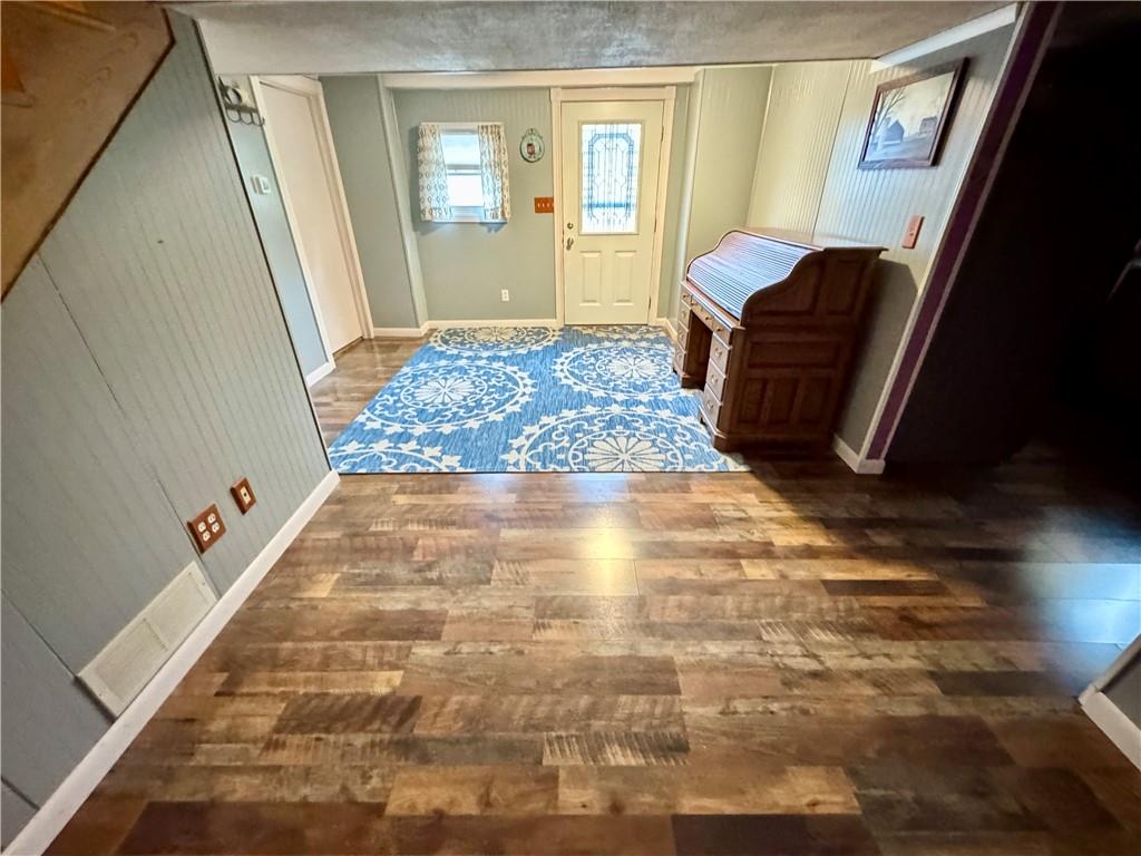 708 Jackson Road Apollo, PA 15613 - Photo 6 of 26
