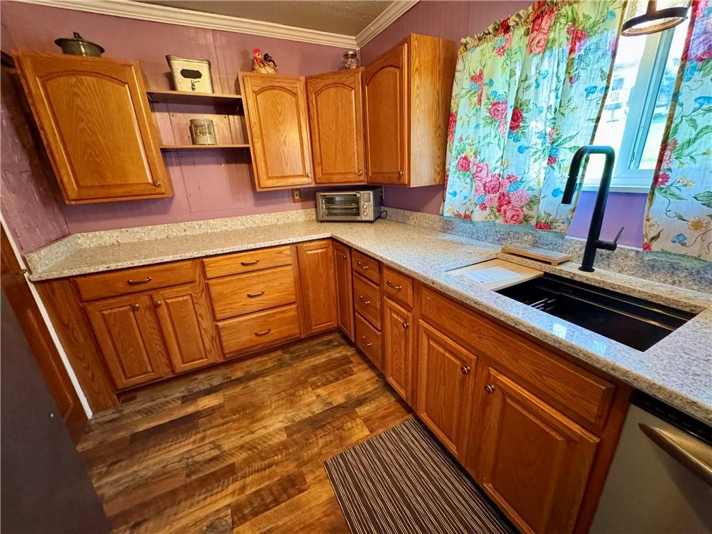 708 Jackson Road Apollo, PA 15613 - Photo 9 of 26