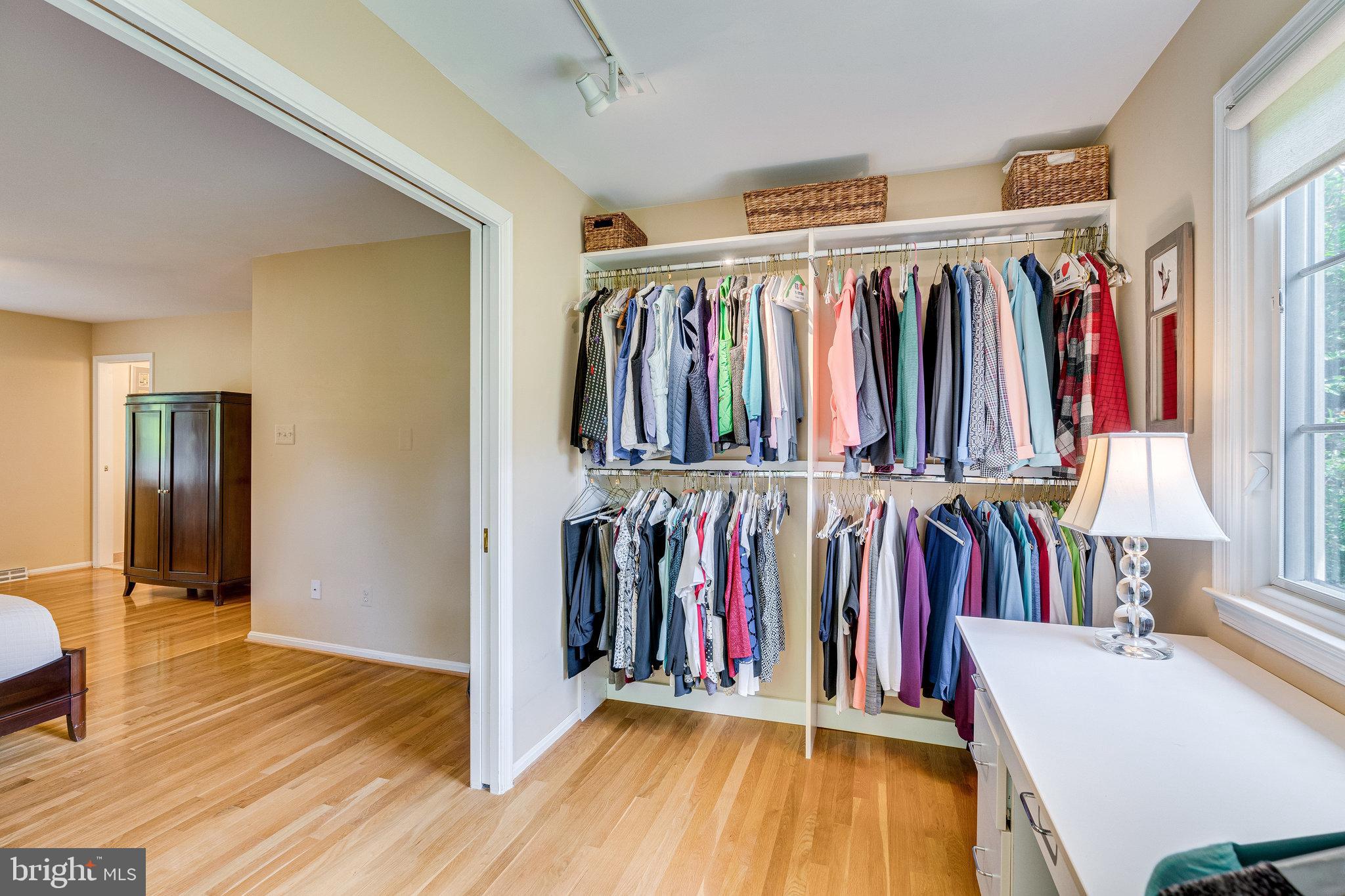 11605 Vale Road Oakton, VA 22124 - Photo 32 of 68 Gallery Image 32