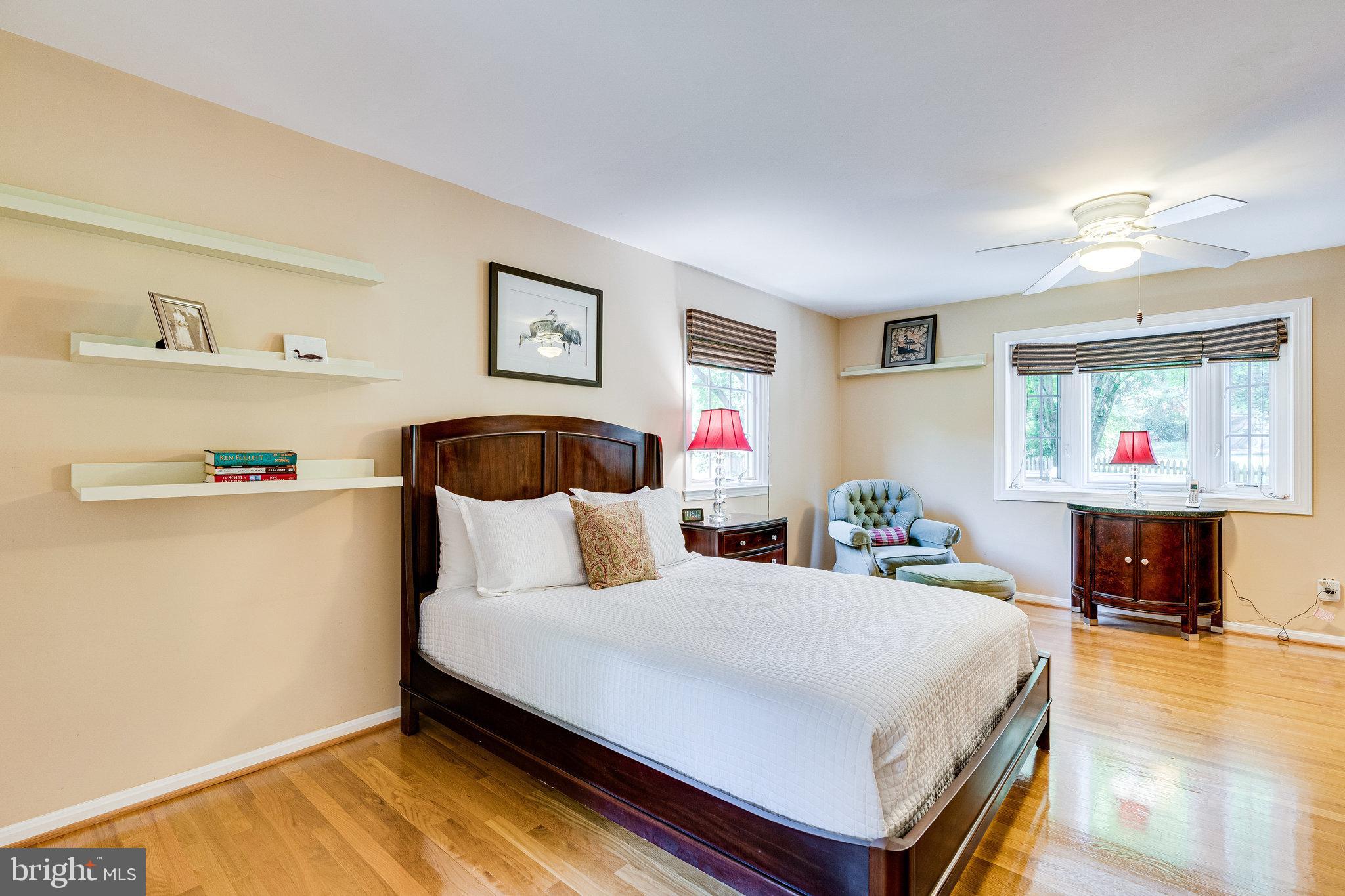 11605 Vale Road Oakton, VA 22124 - Photo 33 of 68 Gallery Image 33