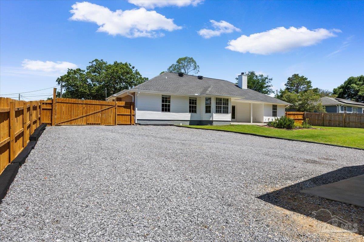 2655 Lincoln Road Navarre, FL 32566 - Photo 32 of 45 Gallery Image 32