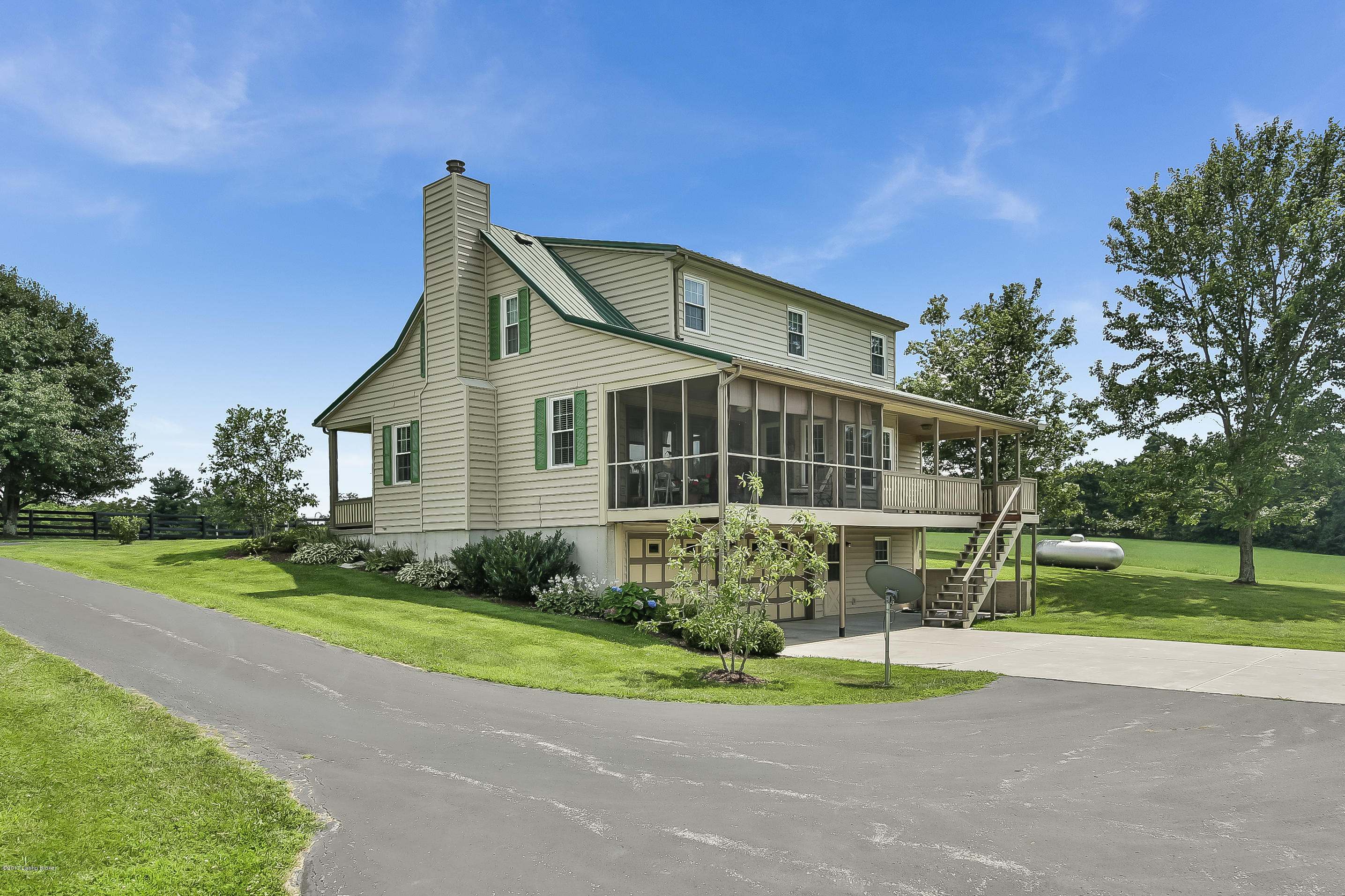 4073 Waddy Road Waddy, KY 40076 - Photo 35 of 38 CT6C0453
