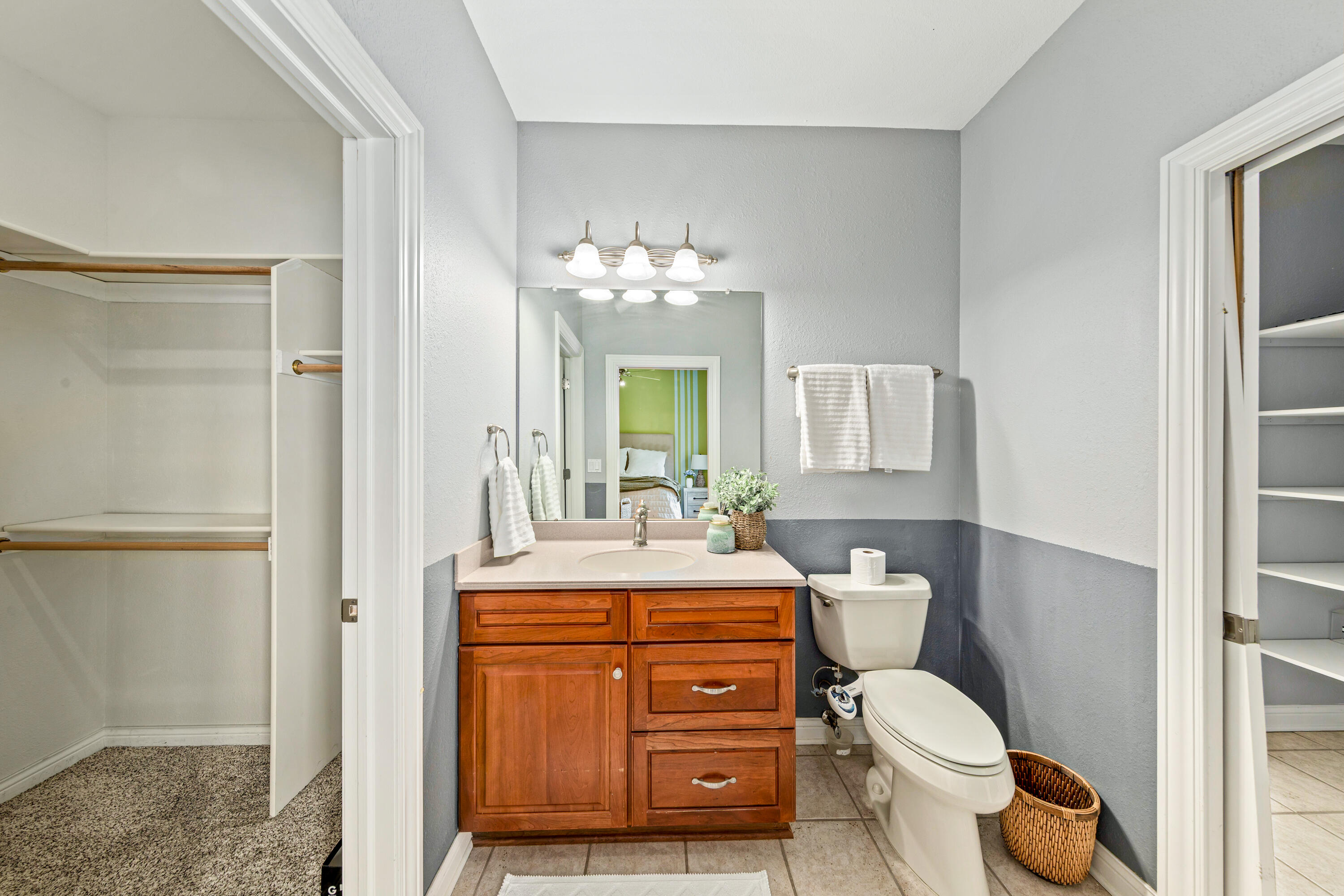 W251S5204 Poppy Fields Road Waukesha, WI 53189 - Photo 38 of 70 BEDRM 3 BATH