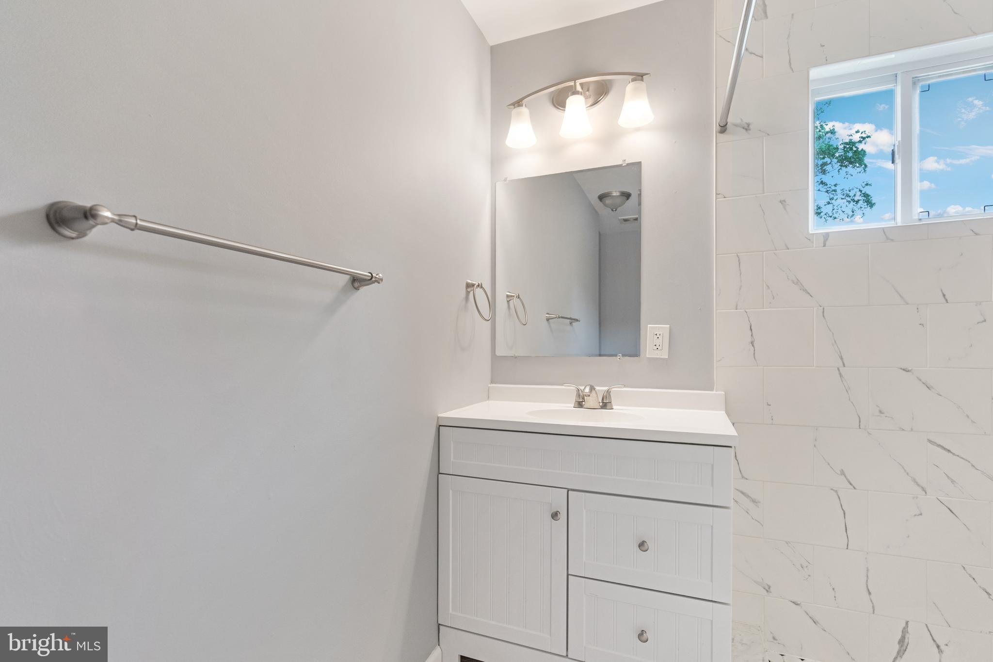 4503 Allies Road Morningside, MD 20746 - Photo 28 of 42 Upstairs Bathroom 1