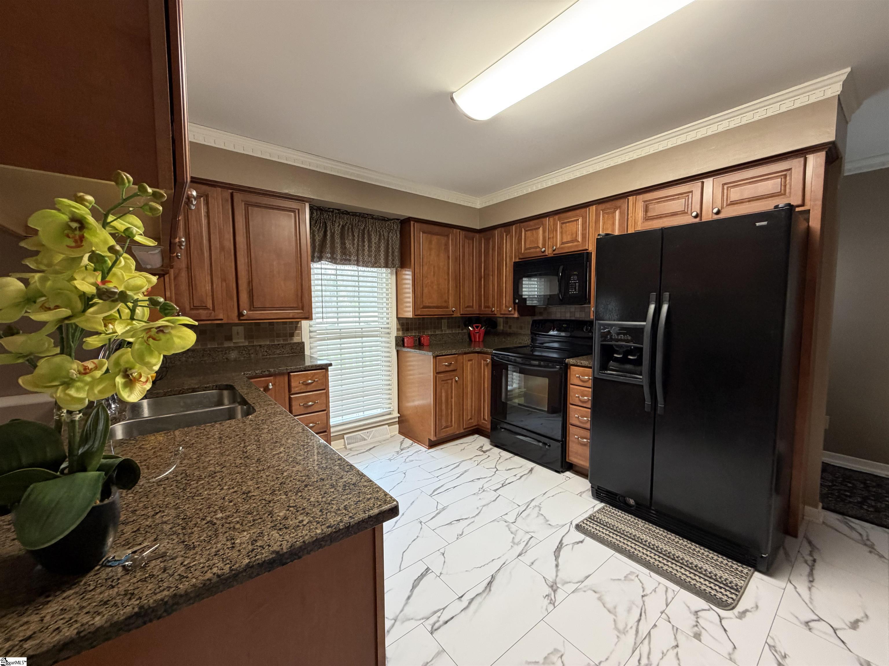 147 Rutledge Lake Road Greenville, SC 29617 - Photo 14 of 48