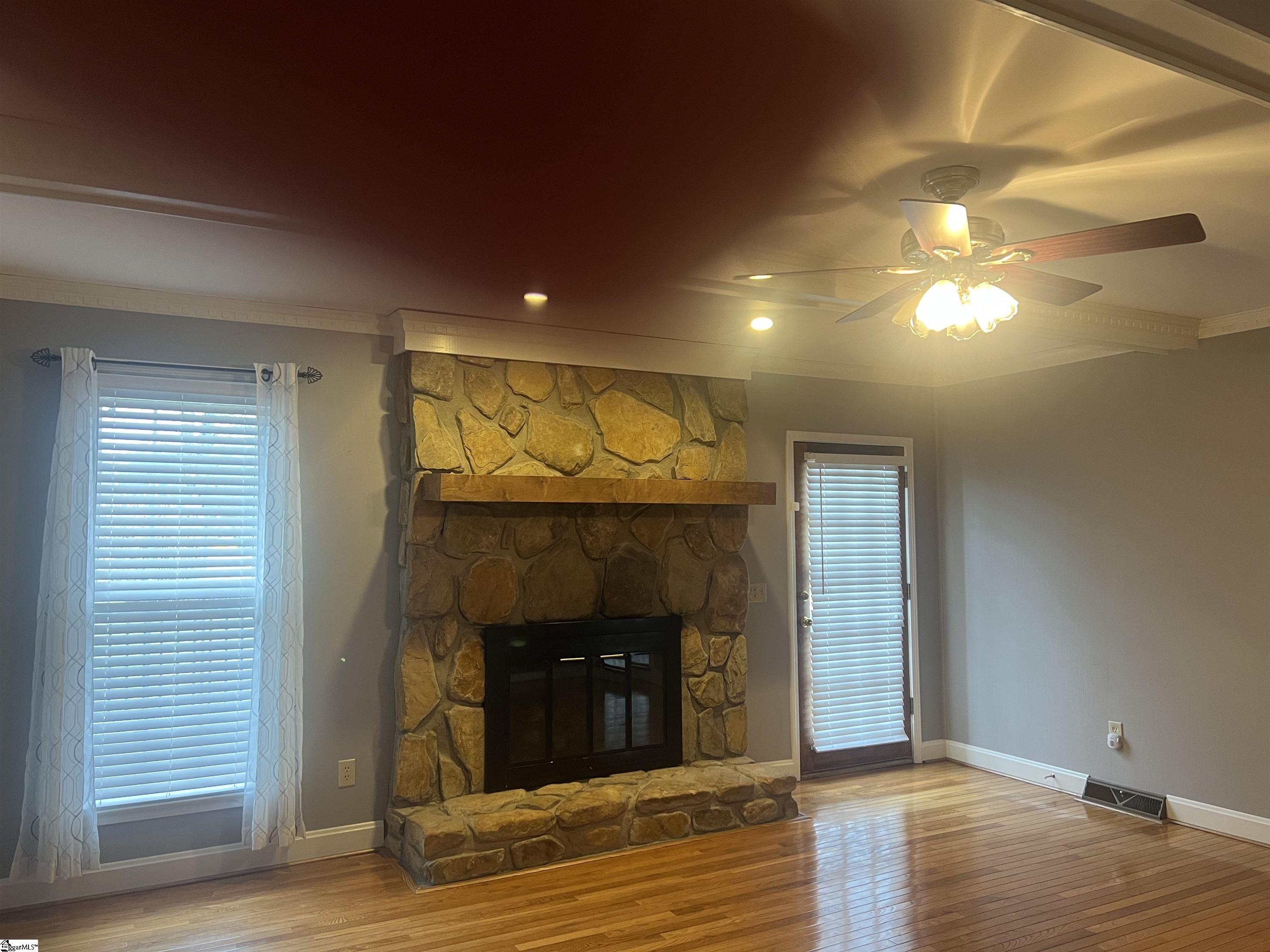 147 Rutledge Lake Road Greenville, SC 29617 - Photo 5 of 48