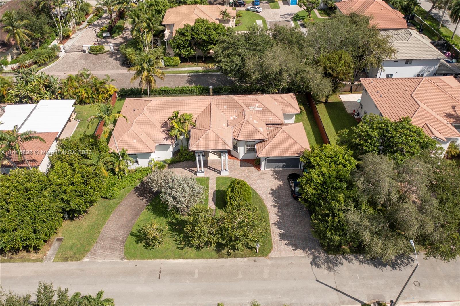 Kendall Miami, FL 33176 - Photo 6 of 28 an aerial view of a house with a garden