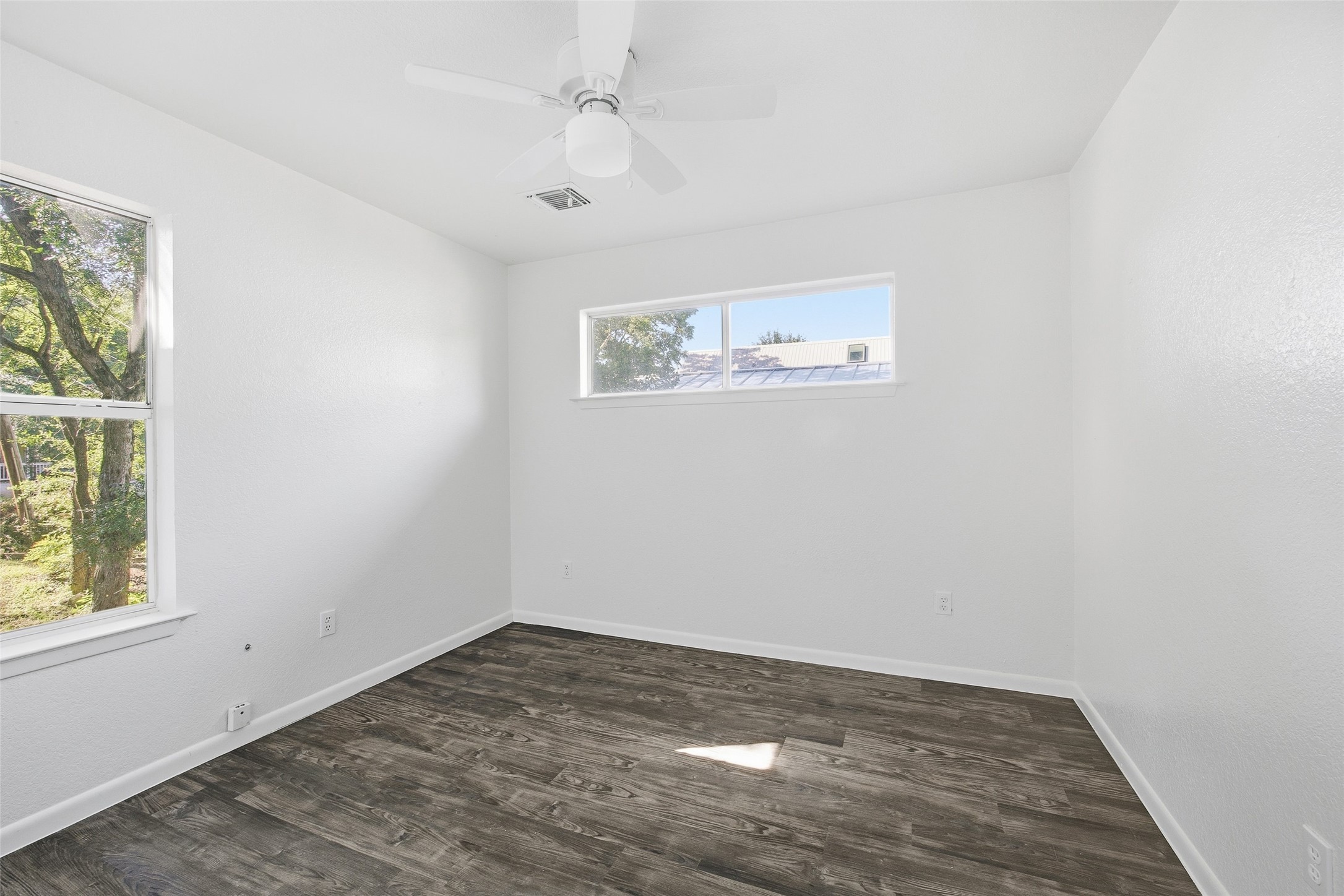1106 Delano Street Austin, TX 78721 - Photo 24 of 32
