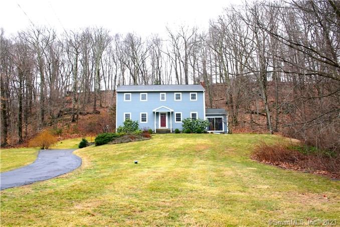 16 Dawn Lane Ridgefield, CT 06877 - Photo 2 of 30