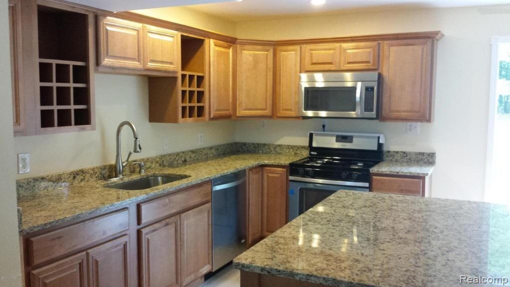 5199 West Riley-Thompson Road Whitehall, MI 49461 - Photo 4 of 15