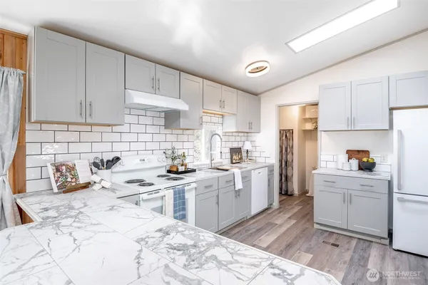 $474,500 | 8511 361st Street East, Eatonville, WA 98328