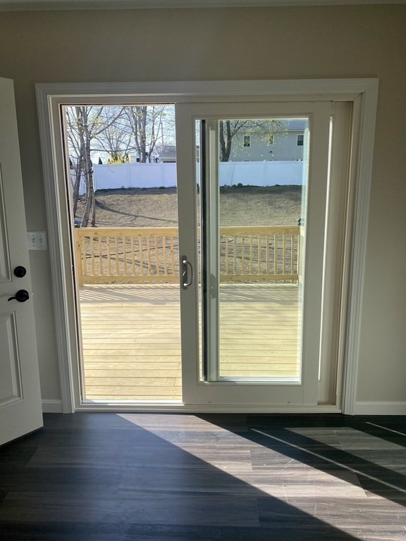21 Crystal Street Webster, MA 01570 - Photo 13 of 42 Gallery Image 13