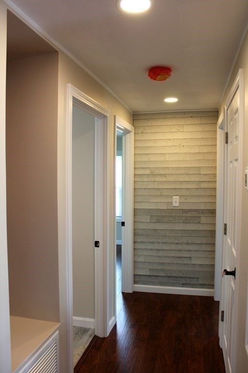 21 Crystal Street Webster, MA 01570 - Photo 20 of 42 Gallery Image 20