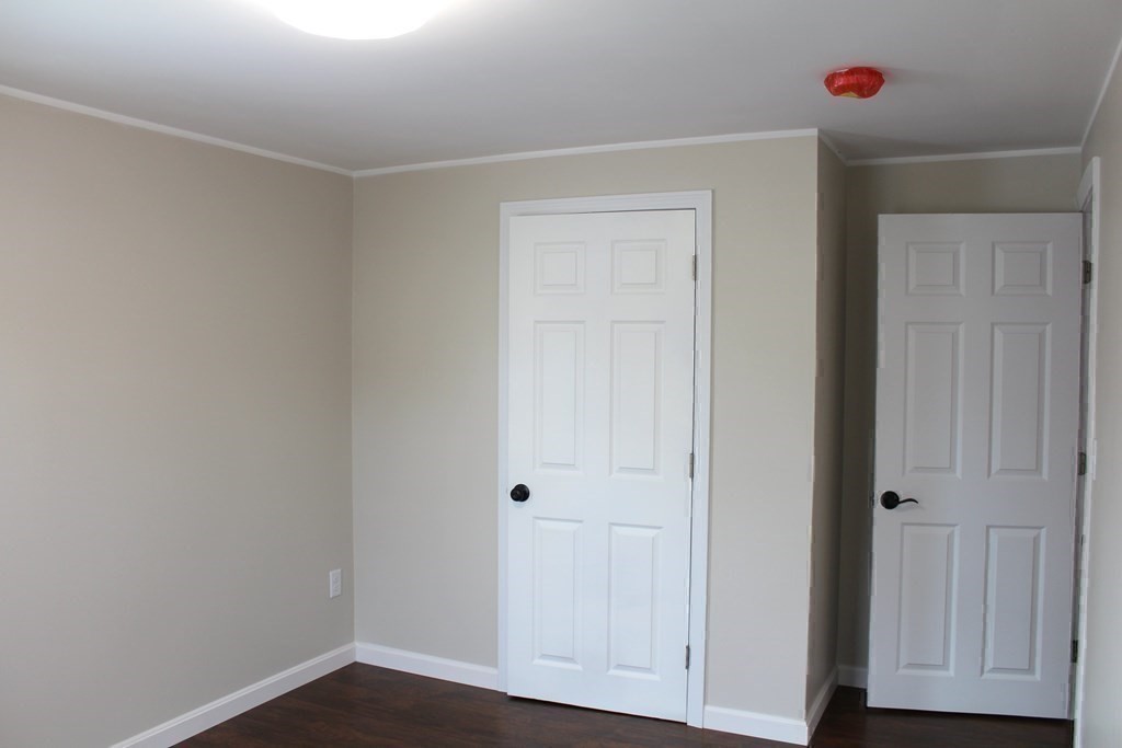 21 Crystal Street Webster, MA 01570 - Photo 27 of 42 Gallery Image 27
