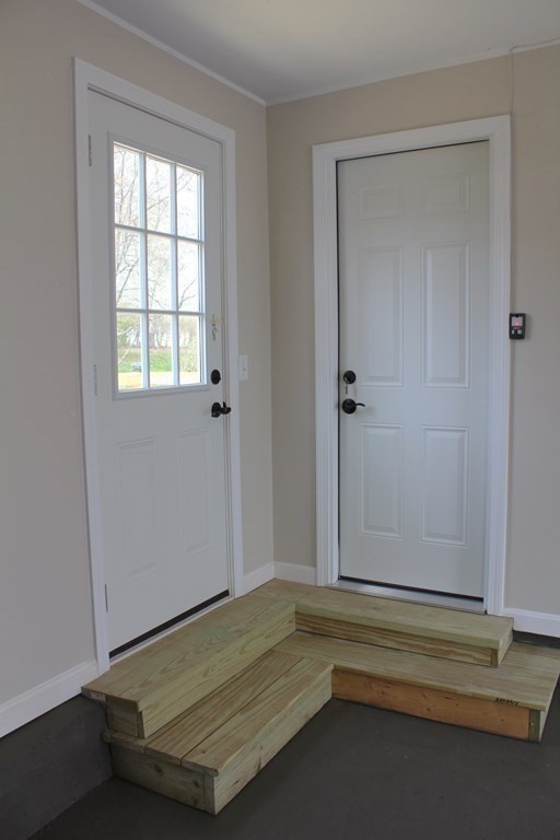 21 Crystal Street Webster, MA 01570 - Photo 29 of 42 Gallery Image 29