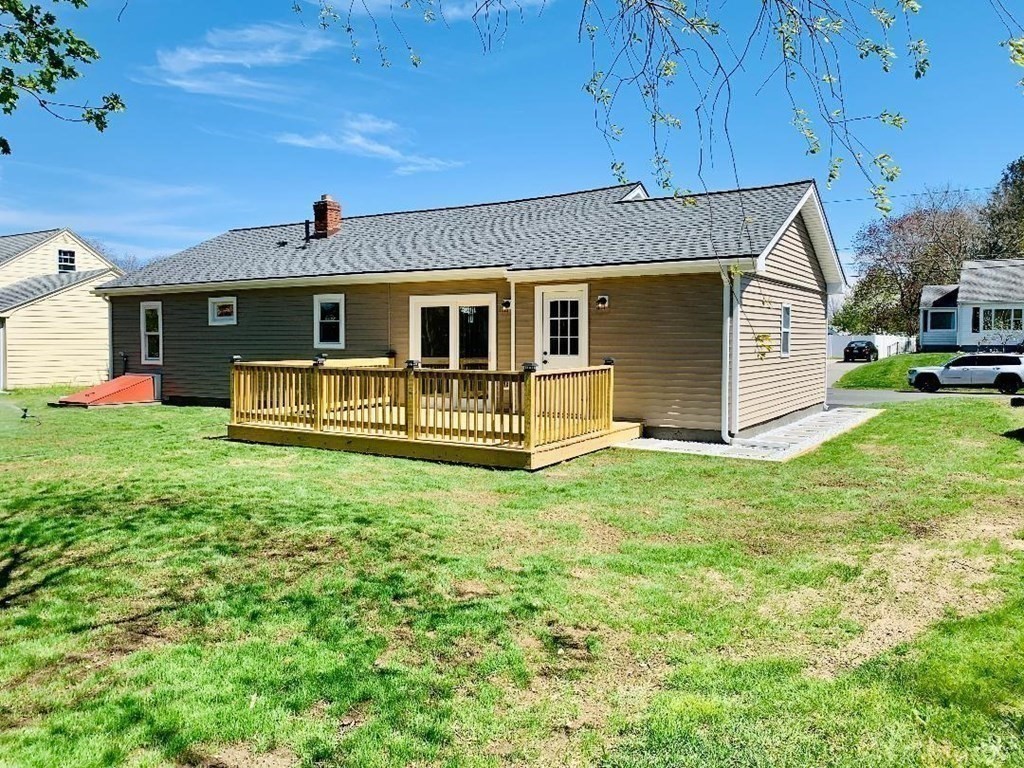 21 Crystal Street Webster, MA 01570 - Photo 36 of 42 Gallery Image 36