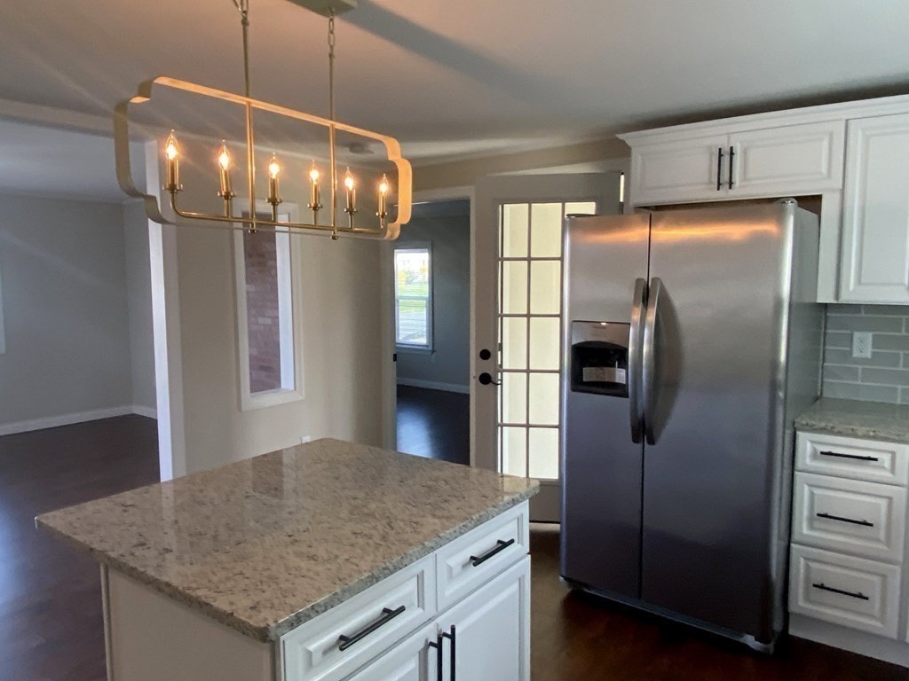 21 Crystal Street Webster, MA 01570 - Photo 8 of 42 Gallery Image 8