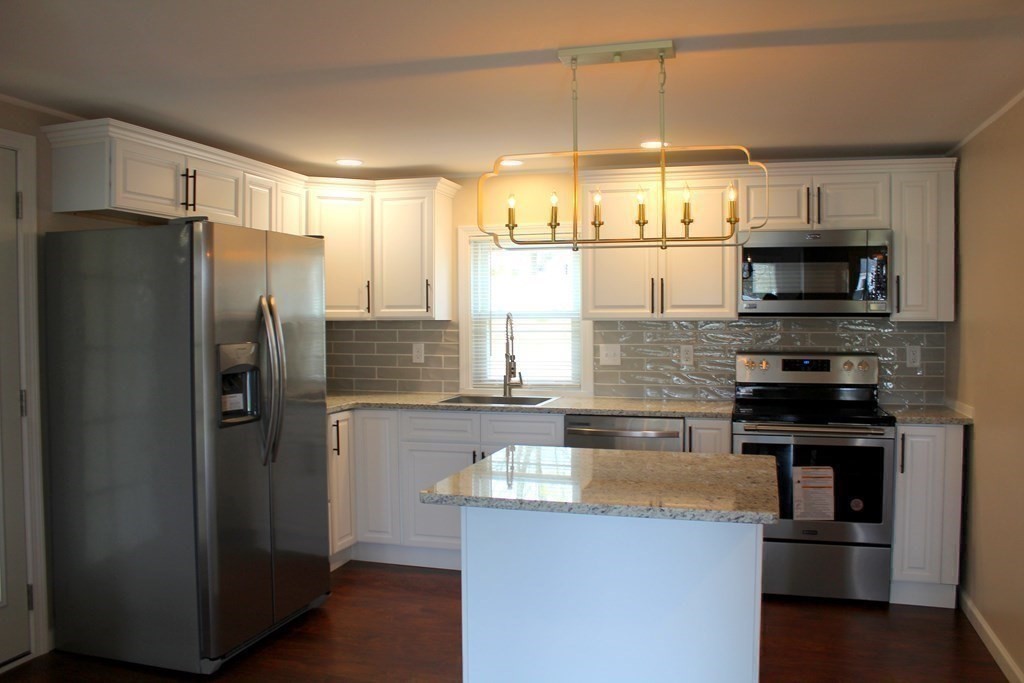21 Crystal Street Webster, MA 01570 - Photo 10 of 42 Gallery Image 10