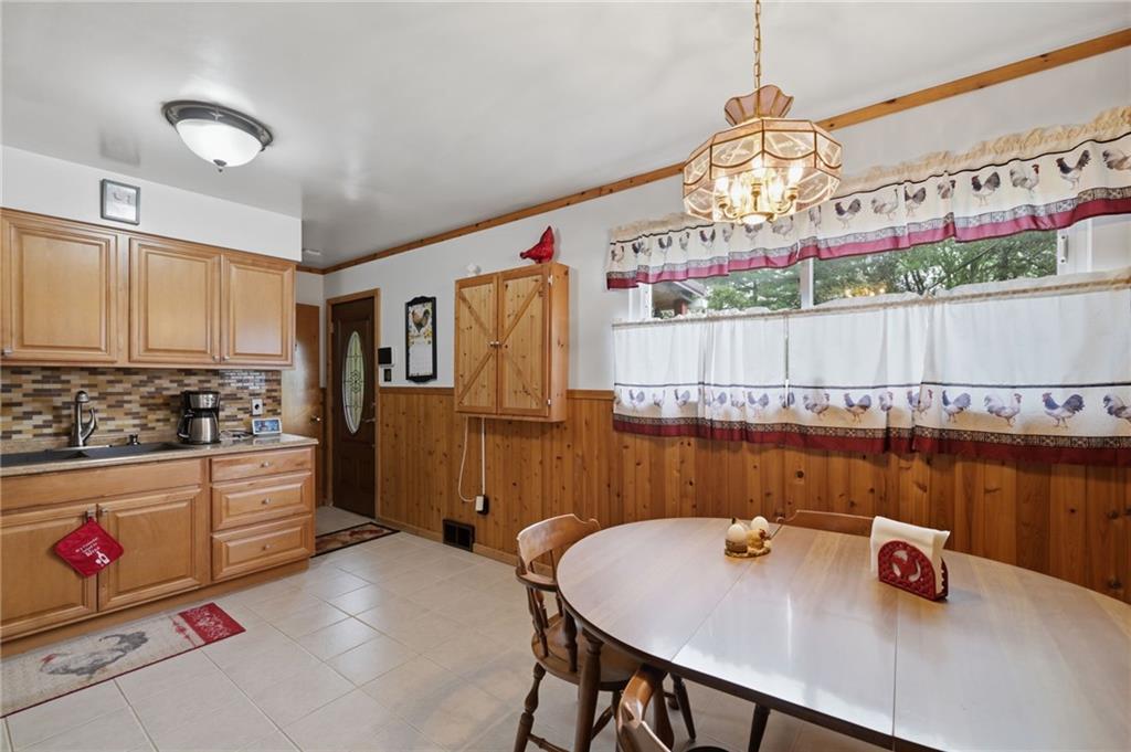 1329 Highway 56 Apollo, PA 15613 - Photo 11 of 36