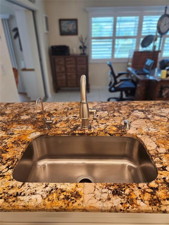 1706 South Lakeside Court Venice, FL 34293 - Photo 14 of 62