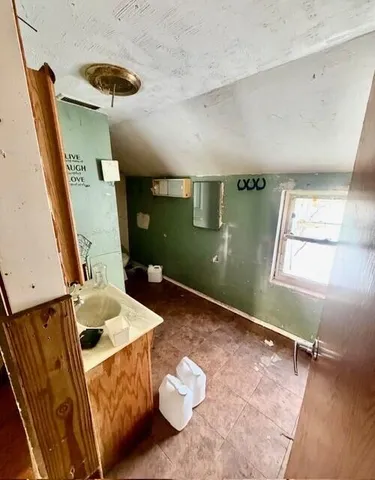 $140,000 | 216 Crane Street, Union City, MI 49094