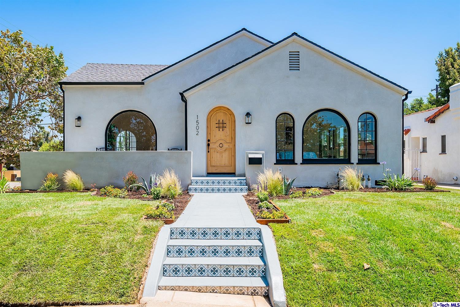 1502 South Genesee Avenue Los Angeles, CA 90019 - Photo 2 of 53