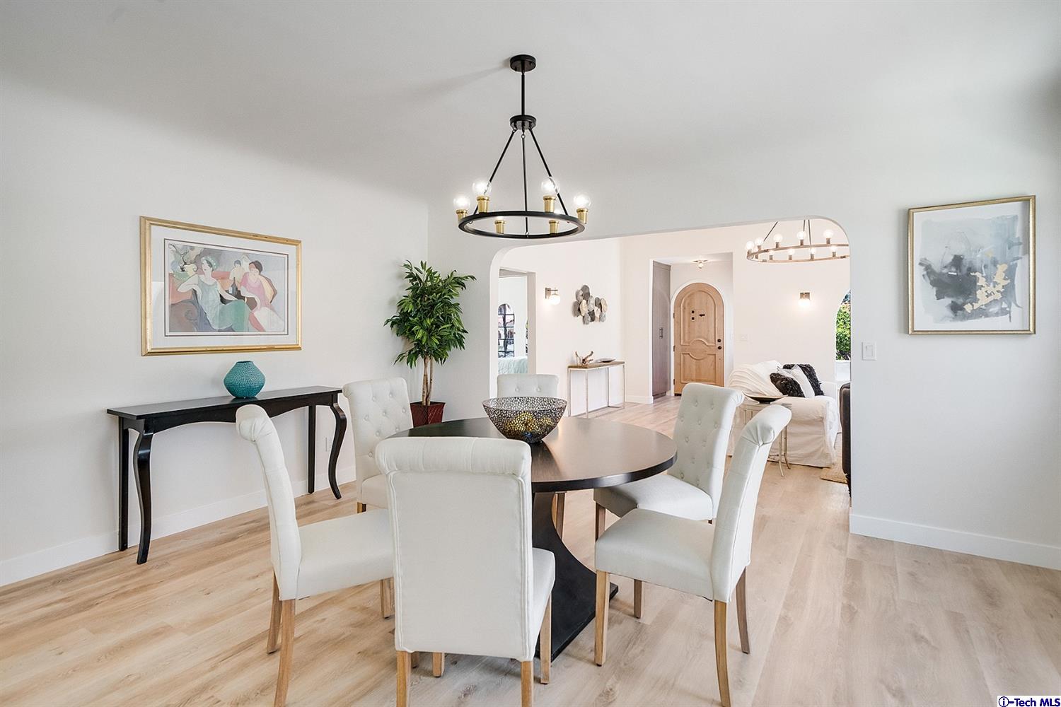 1502 South Genesee Avenue Los Angeles, CA 90019 - Photo 12 of 53