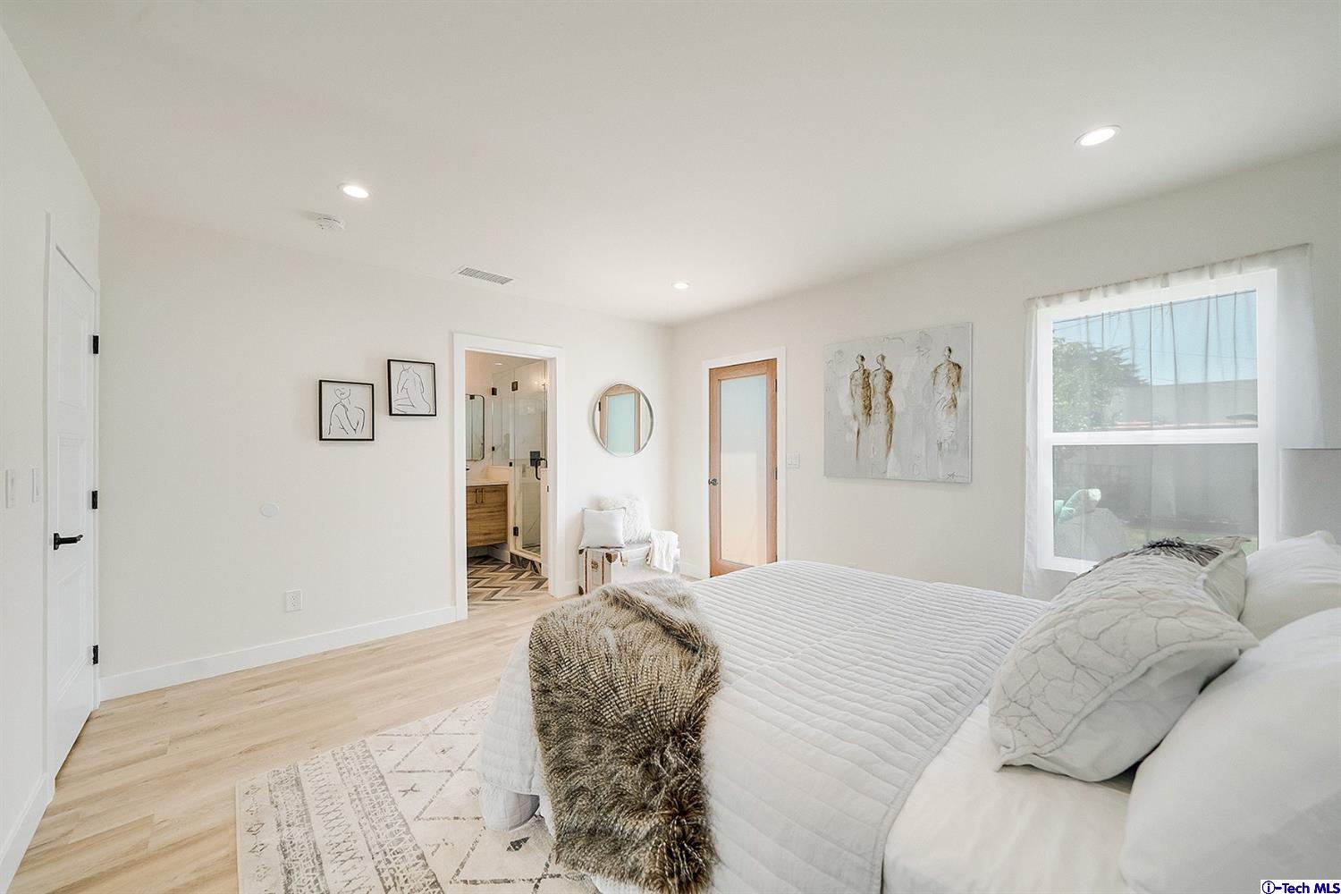 1502 South Genesee Avenue Los Angeles, CA 90019 - Photo 21 of 53