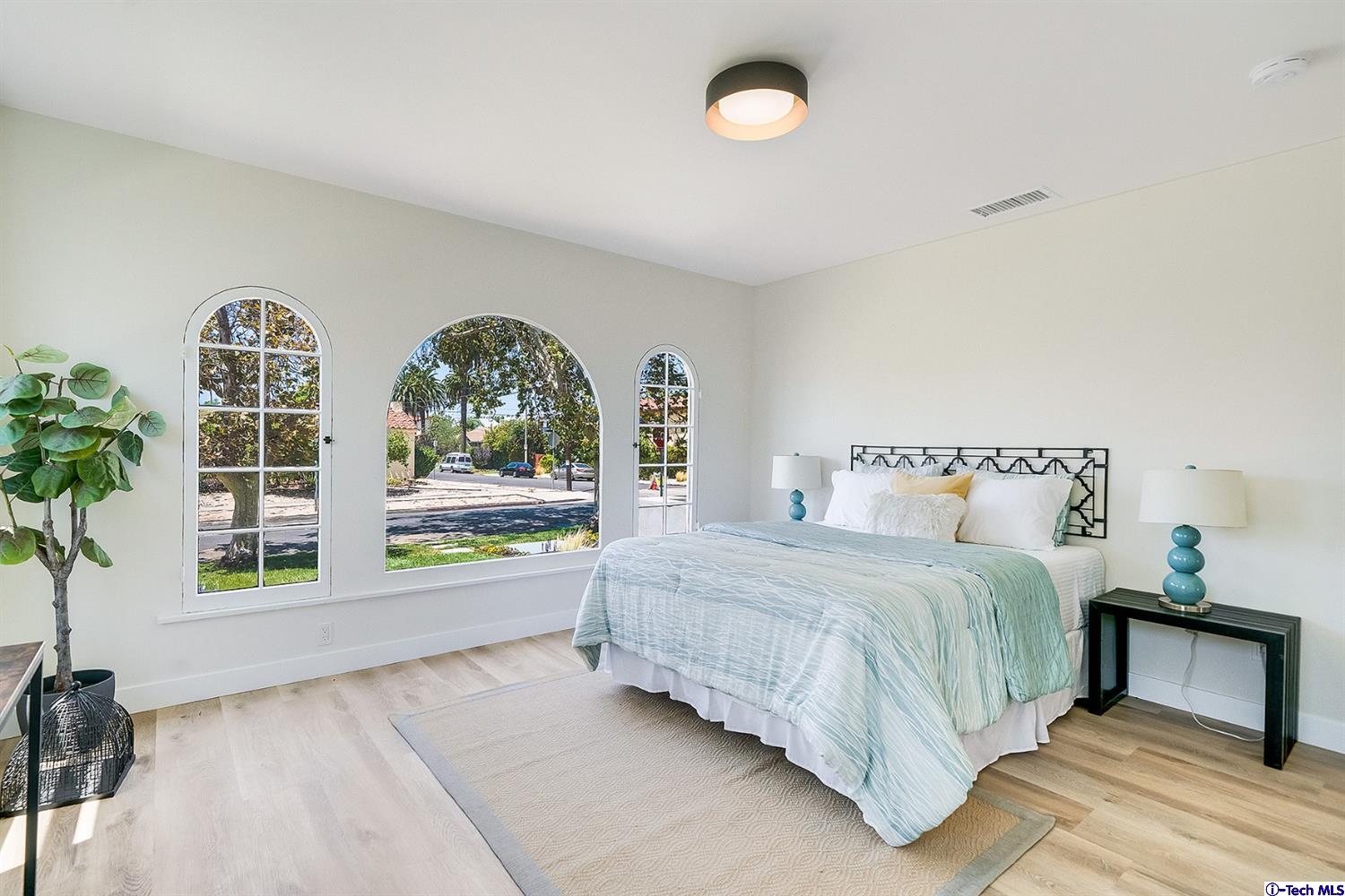 1502 South Genesee Avenue Los Angeles, CA 90019 - Photo 26 of 53