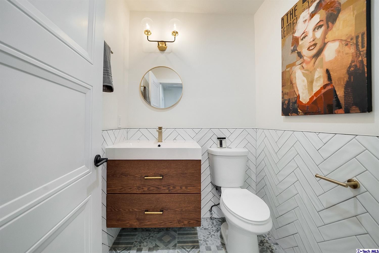 1502 South Genesee Avenue Los Angeles, CA 90019 - Photo 36 of 53