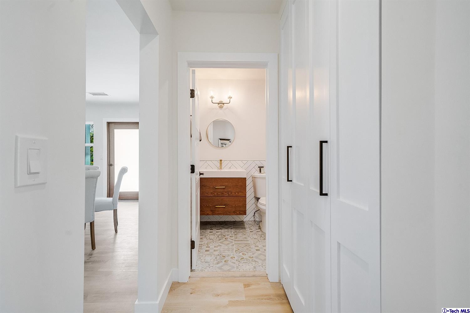 1502 South Genesee Avenue Los Angeles, CA 90019 - Photo 38 of 53