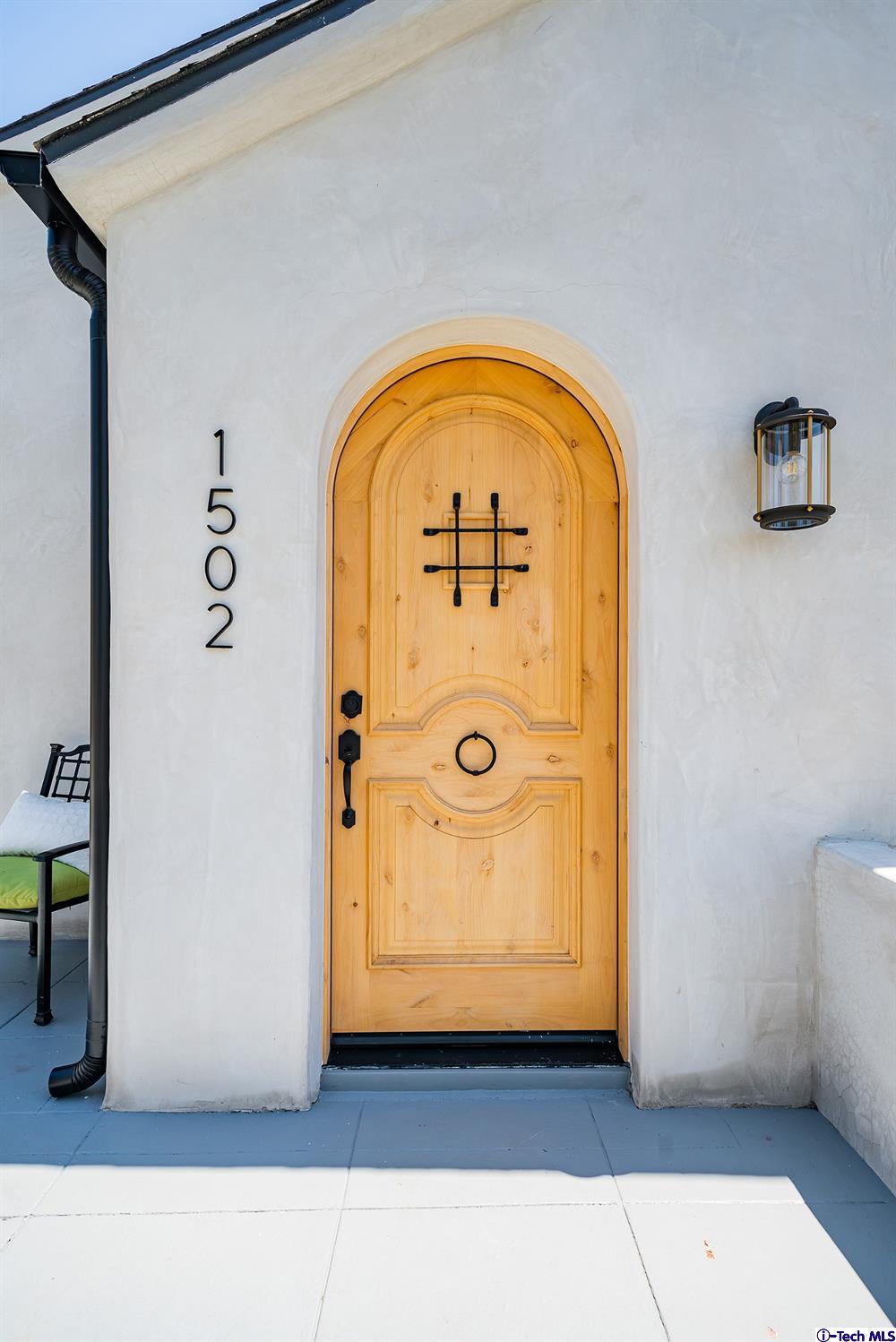 1502 South Genesee Avenue Los Angeles, CA 90019 - Photo 5 of 53