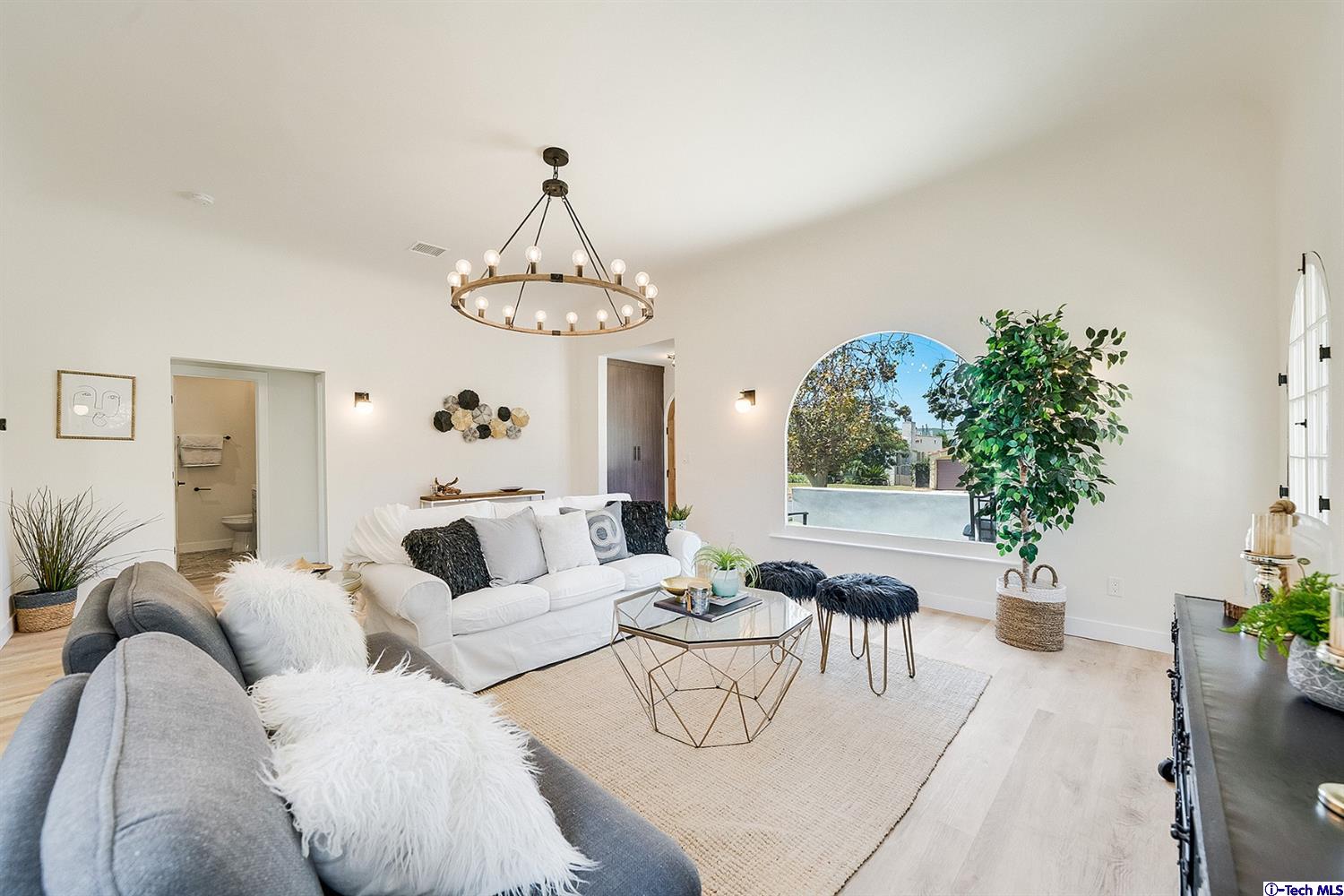 1502 South Genesee Avenue Los Angeles, CA 90019 - Photo 7 of 53