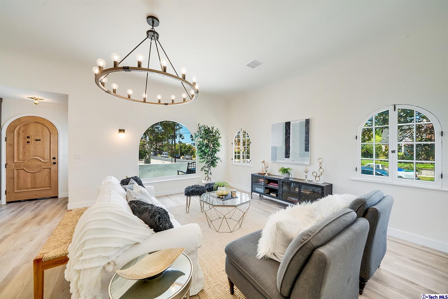 1502 South Genesee Avenue Los Angeles, CA 90019 - Photo 9 of 53