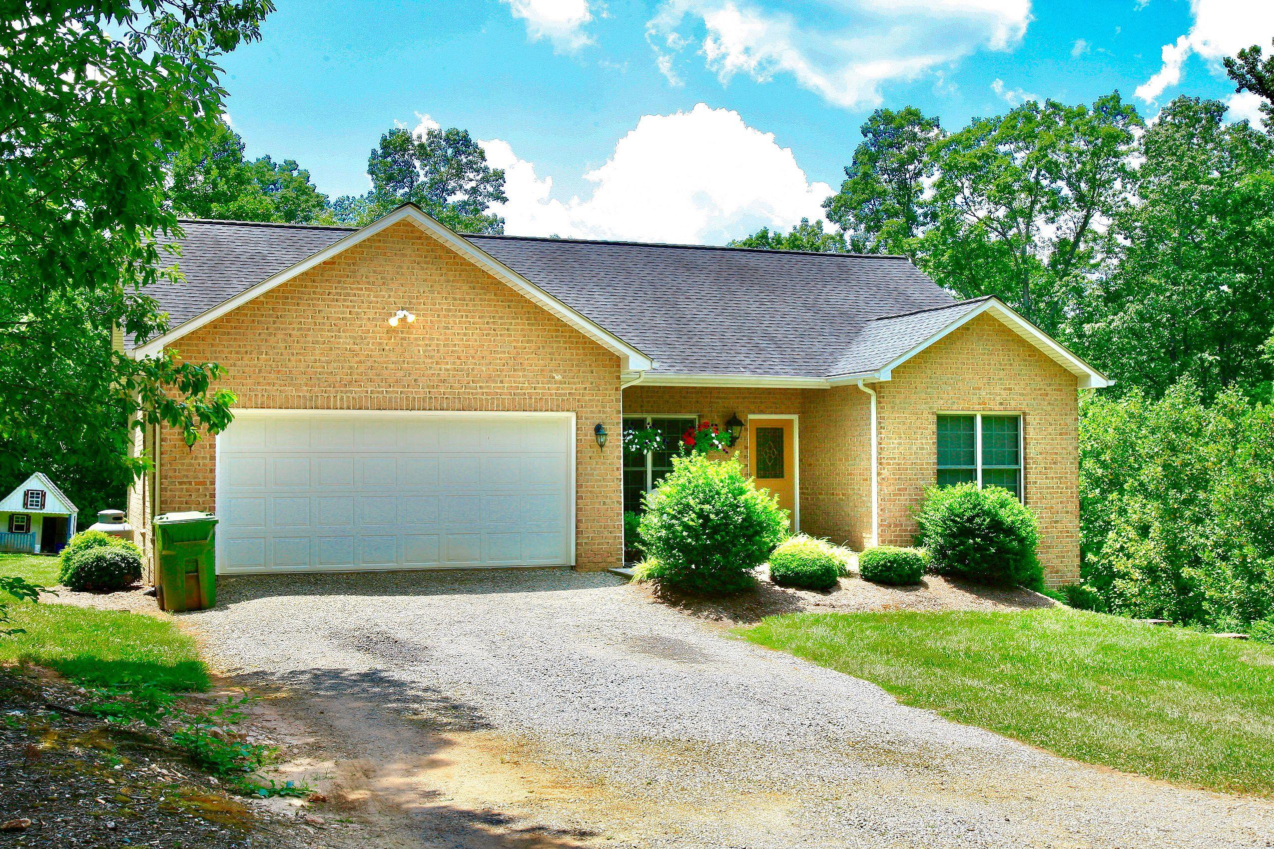 2348 Truman Hill Road Hardy, VA 24101 - Photo 1 of 25 leQtFlYA