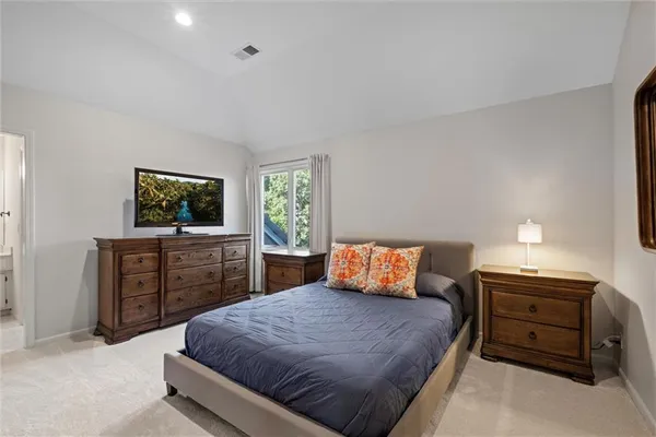 $995,000 | 8190 Shoreline Drive, Parkville, MO 64152